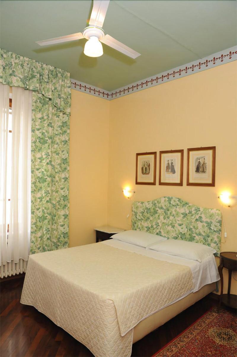 Tarussio Hotel Arezzo Kültér fotó