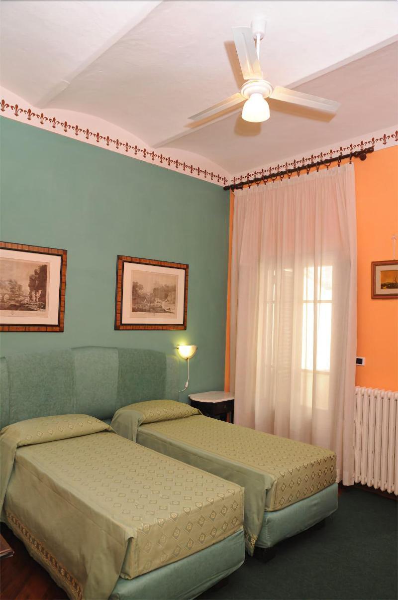 Tarussio Hotel Arezzo Kültér fotó