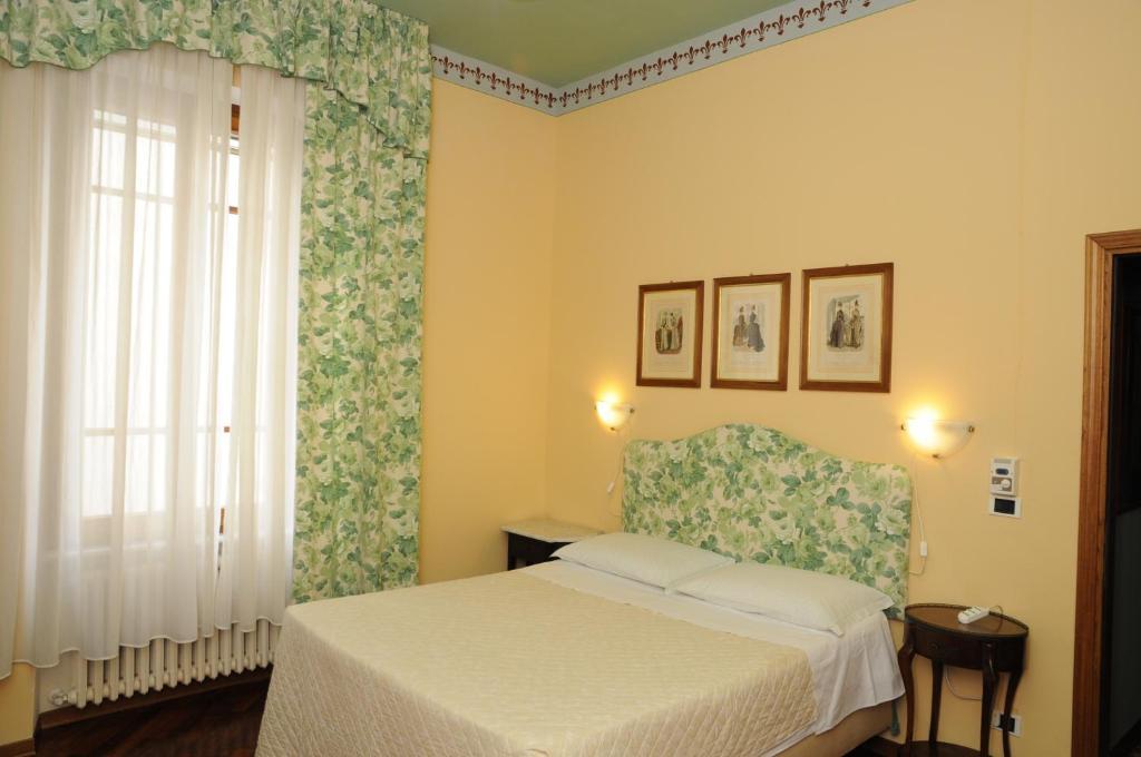 Tarussio Hotel Arezzo Kültér fotó